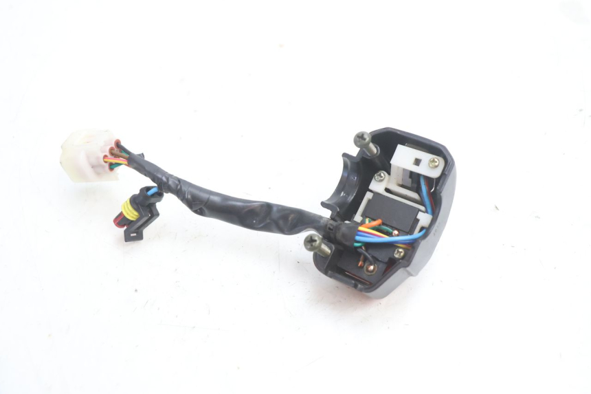 photo de CONMUTADOR IZQUIERDA RIDE KALLIO 50 (2010 - 2019) - Otra perspectiva