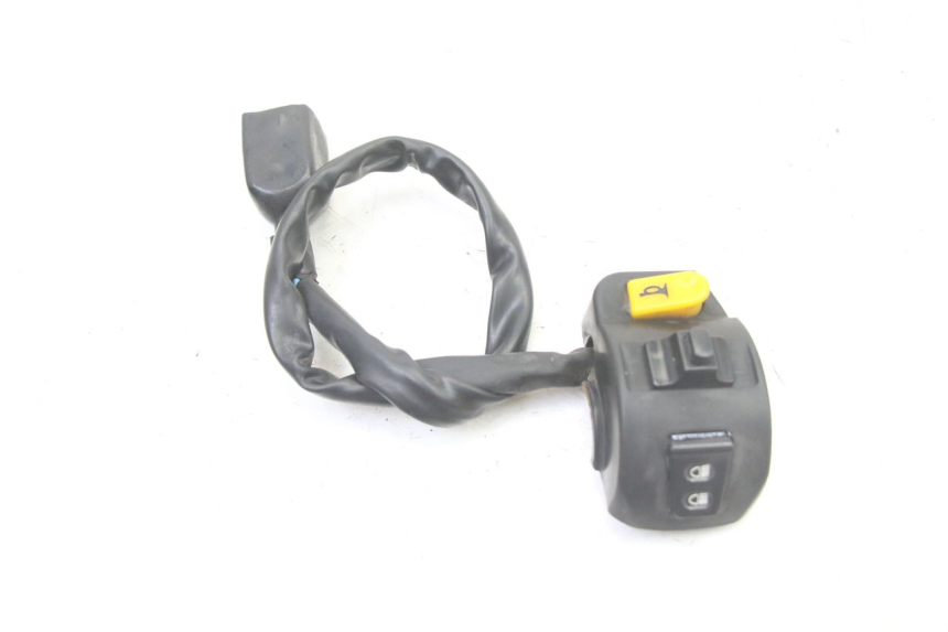 photo de INTERRUPTOR DE LUCES IZQUIERDO PEUGEOT KISBEE 2T 50 (2010 - 2017) - Zoom estado de uso