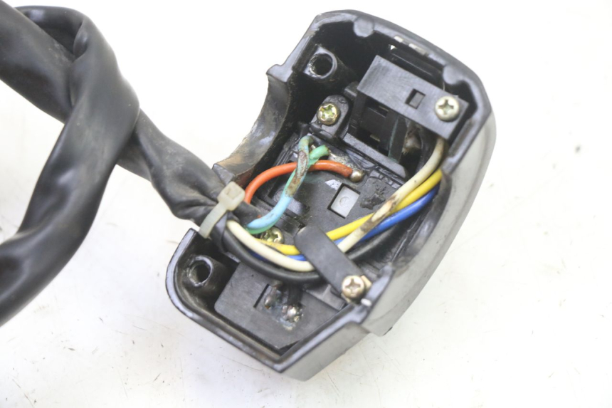 photo de INTERRUPTOR DE LUCES IZQUIERDO PEUGEOT KISBEE 2T 50 (2010 - 2017) - Vista general del producto