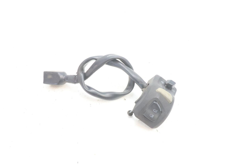 photo de INTERRUPTOR DE LUCES IZQUIERDO PEUGEOT KISBEE 2T 50 (2010 - 2017) - Zoom estado de uso