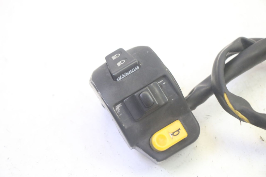 photo de INTERRUPTOR DE LUCES IZQUIERDO PEUGEOT KISBEE 4T 50 (2010 - 2017) - Detalle de la pieza