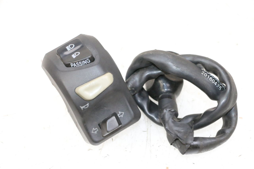 photo de INTERRUPTOR DE LUCES IZQUIERDO PEUGEOT KISBEE 4T 50 (2010 - 2017) - Vista principal
