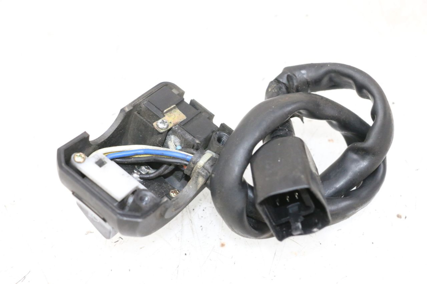 photo de INTERRUPTOR DE LUCES IZQUIERDO PEUGEOT KISBEE 4T 50 (2010 - 2017) - Detalle de la pieza