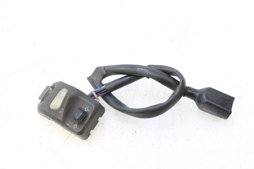 photo de INTERRUPTOR DE LUCES IZQUIERDO PEUGEOT KISBEE 4T 50 (2018 - 2022) - Recambio usado revisado