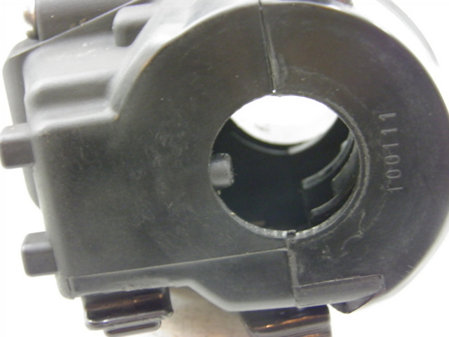 photo de CONMUTADOR IZQUIERDA KYMCO QUANNON NAKED 125 (2010) - Primer plano técnico