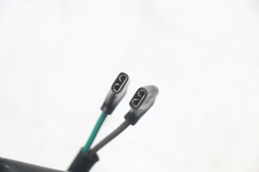 photo de INTERRUPTOR DE LUCES IZQUIERDO KYMCO X-TOWN XTOWN 125 (2016 - 2021) - Detalles de los puntos de fijación