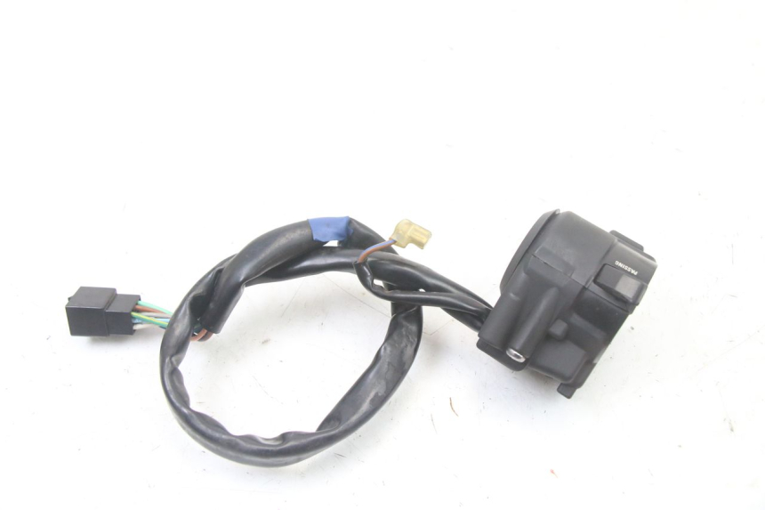 photo de CONMUTADOR IZQUIERDA KYMCO XCITING 500 (2007 - 2010) - Primer plano técnico