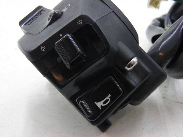 photo de CONMUTADOR IZQUIERDA KYMCO XCITING RI ABS 500 (2010) - Vista general del producto