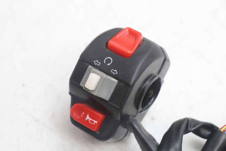 photo de CONMUTADOR IZQUIERDA LONGJIA LJ50QT 8M 2T 50 (2010 - 2017) - Detalle de la pieza
