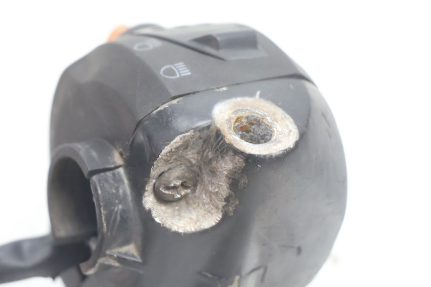 photo de CONMUTADOR IZQUIERDA PEUGEOT LUDIX BLASTER 50 (2006 - 2014) - Detalles de los puntos de fijación