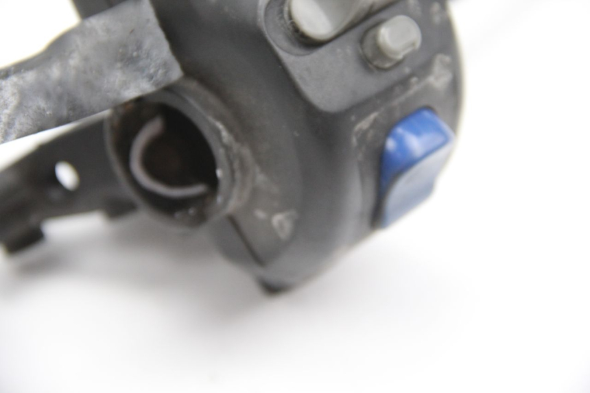 photo de INTERRUPTOR DE LUCES IZQUIERDO PEUGEOT LUDIX 50 (2008 - 2017) - Detalle de la pieza