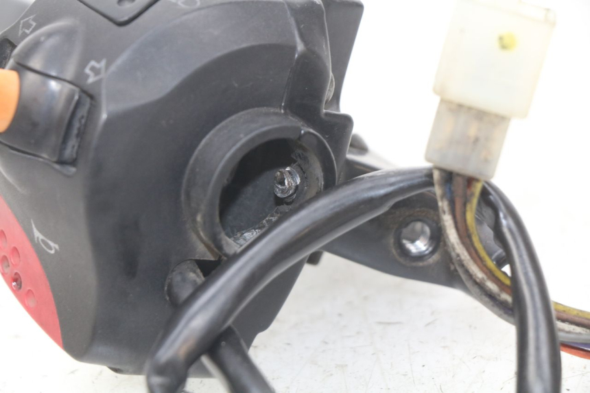 photo de INTERRUPTOR DE LUCES IZQUIERDO PEUGEOT LUDIX 50 (2008 - 2017) - Detalle de la pieza