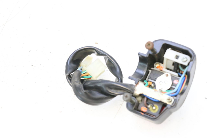 photo de CONMUTADOR IZQUIERDA KEEWAY MATRIX RX9 125 (2006 - 2007) - Otra perspectiva