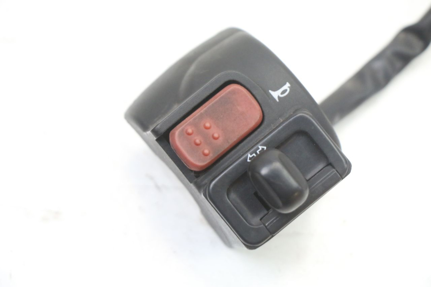 photo de CONMUTADOR IZQUIERDA MBK BOOSTER NEXT GENERATION 50 (1995 - 1998) - Detalle de la pieza