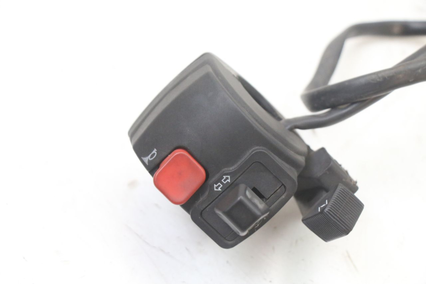 photo de CONMUTADOR IZQUIERDA MBK X-LIMIT XLIMIT 50 (2007 - 2012) - Detalle de la pieza