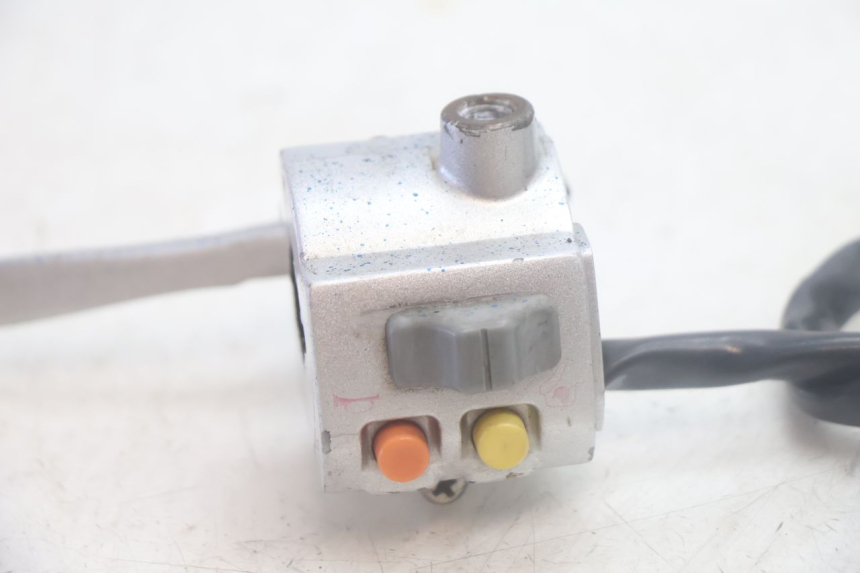 photo de CONMUTADOR IZQUIERDA SYM MIO 50 (2005 - 2010) - Detalle de la pieza