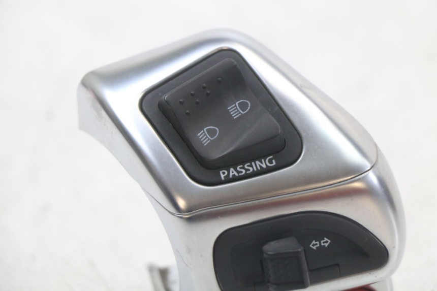 photo de CONMUTADOR IZQUIERDA PIAGGIO MP3 HPE 350 (2018 - 2020) - Zoom estado de uso