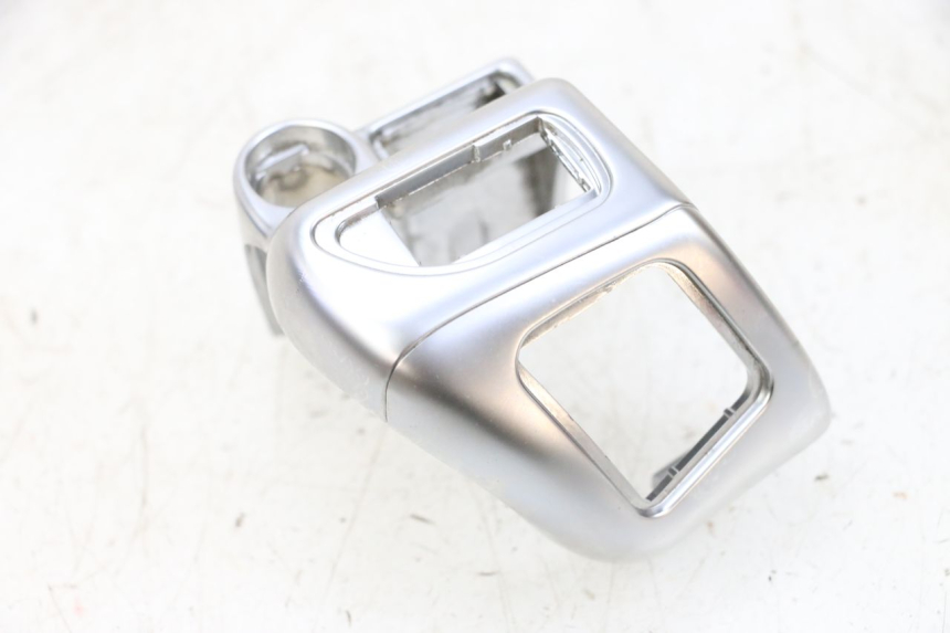 photo de CONMUTADOR IZQUIERDA PIAGGIO MP3 HPE 300 (2019 - 2026) - Detalles de los puntos de fijación