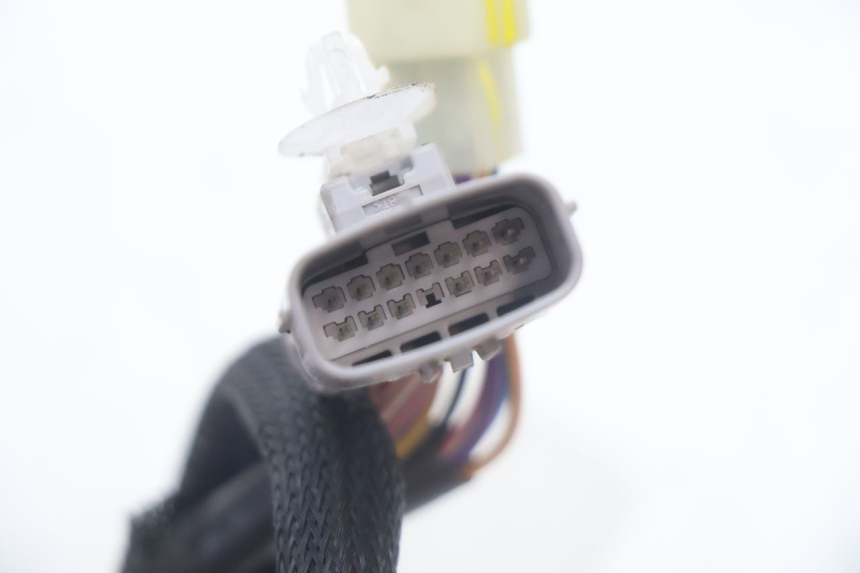 photo de CONMUTADOR IZQUIERDA PIAGGIO MP3 HPE 530 (2022 - 2026) - Marcados y referencias originales