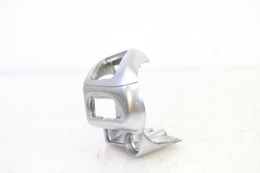 photo de INTERRUPTOR DE LUCES IZQUIERDO PIAGGIO MP3 125 (2006 - 2014) - Detalle de la pieza