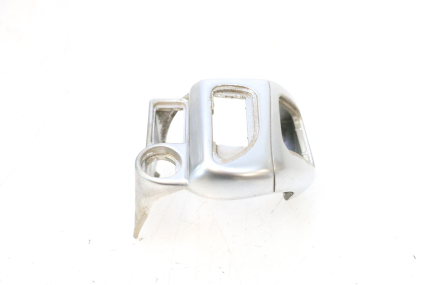 photo de INTERRUPTOR DE LUCES IZQUIERDO PIAGGIO MP3 125 (2006 - 2014) - Zoom estado de uso