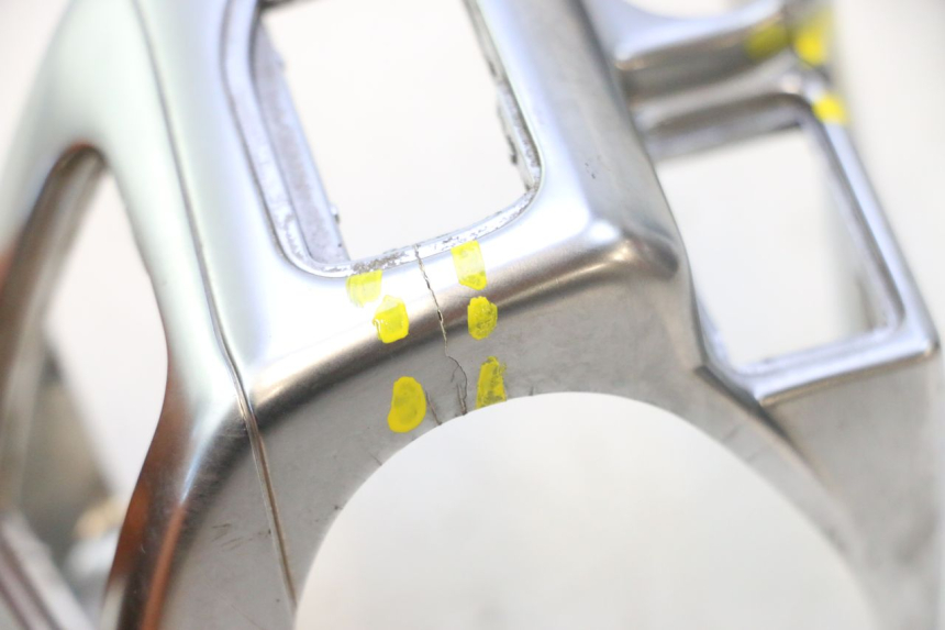 photo de INTERRUPTOR DE LUCES IZQUIERDO PIAGGIO MP3 500 (2011 - 2015) - Otra vista del artículo
