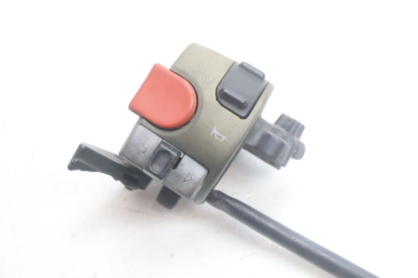 photo de CONMUTADOR IZQUIERDA MBK NITRO 50 (2004 - 2008) - Detalle de la pieza