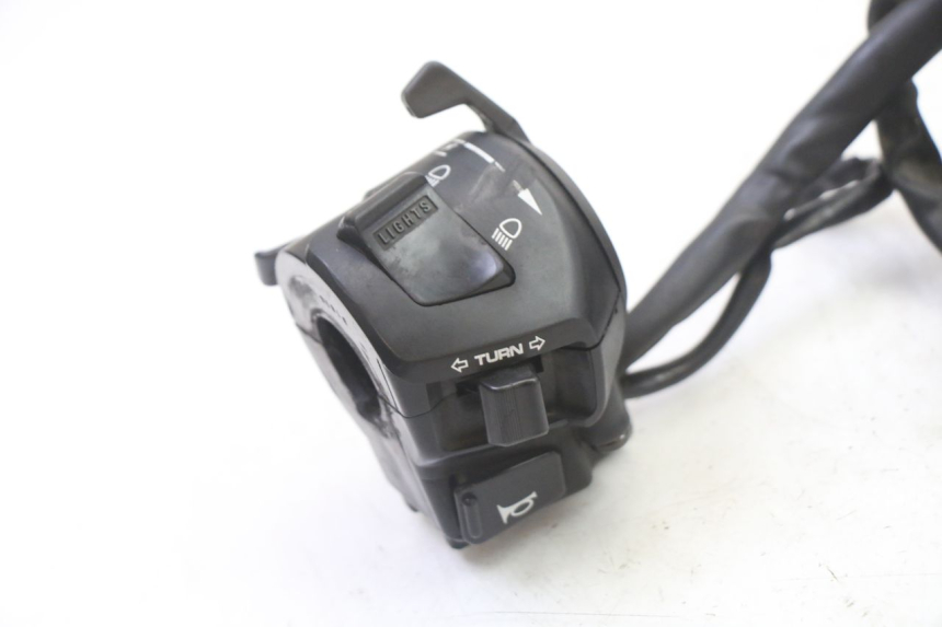 photo de CONMUTADOR IZQUIERDA HONDA NTV DEAUVILLE 650 (2001 - 2006) - Otra perspectiva