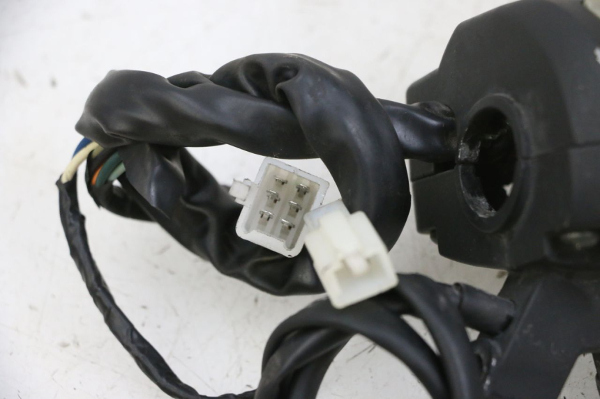 photo de CONMUTADOR IZQUIERDA JM MOTORS OLDIES 4T 50 (2010 - 2020) - Otra perspectiva