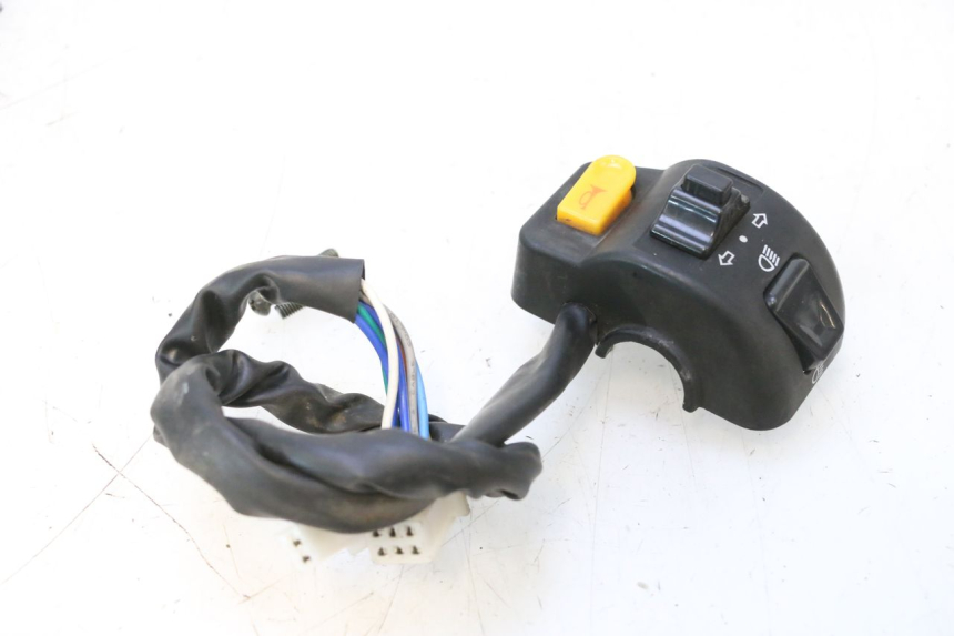photo de CONMUTADOR IZQUIERDA JM MOTORS OLDIES 4T 50 (2010 - 2020) - Primer plano técnico