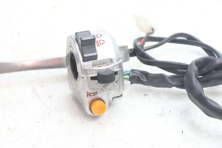 photo de CONMUTADOR IZQUIERDA JM MOTORS OLDIES 4T 50 (2010 - 2020) - Detalle de la pieza