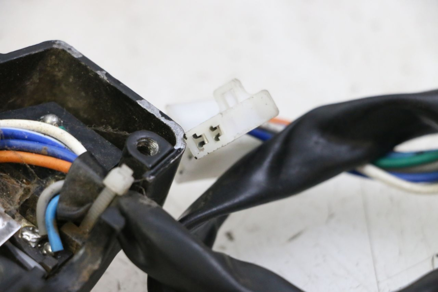 photo de CONMUTADOR IZQUIERDA JM MOTORS OLDIES GT 4T 50 (2018 - 2025) - Zoom estado de uso