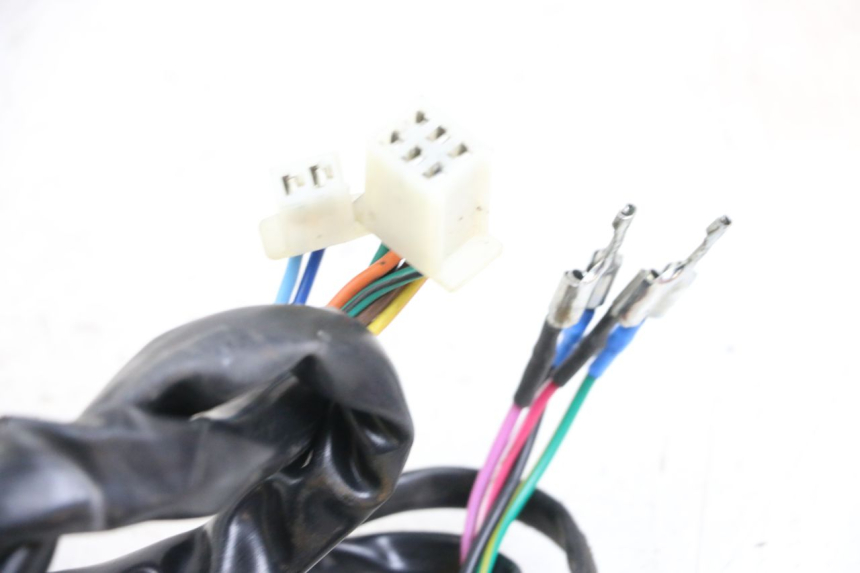 photo de INTERRUPTOR DE LUCES IZQUIERDO IMF INDUSTRIE PACH 4T 50 (2009 - 2018) - Primer plano técnico