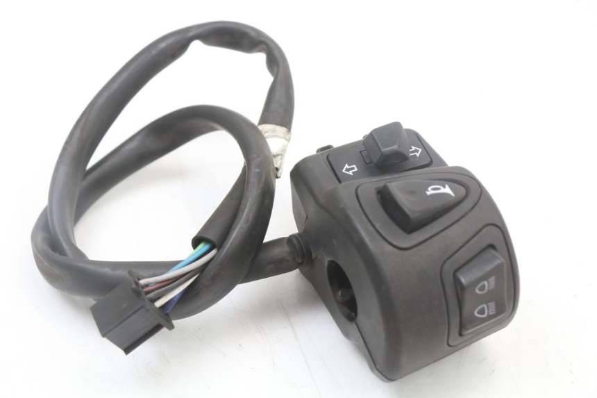 photo de INTERRUPTOR DE LUCES IZQUIERDO HONDA PCX (JF47) 125 (2012 - 2013) - Zoom estado de uso