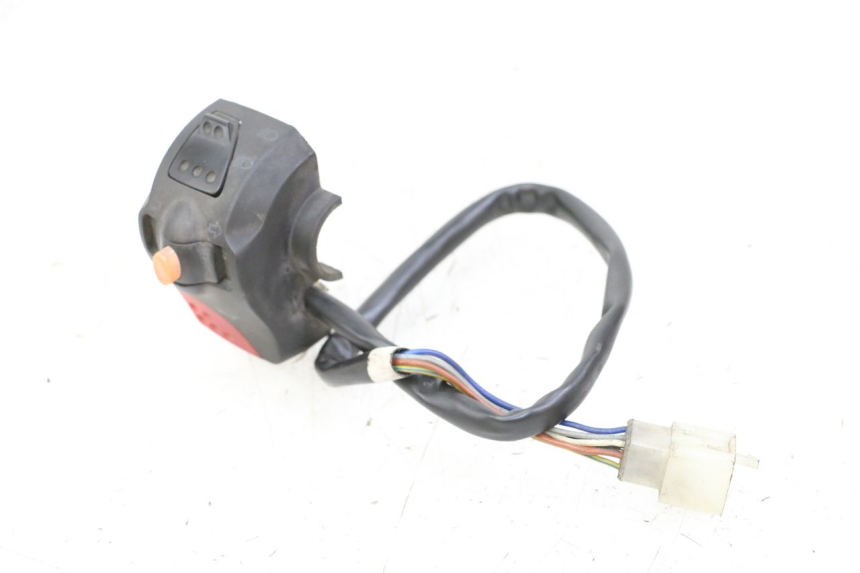 photo de INTERRUPTOR DE LUCES IZQUIERDO PEUGEOT LUDIX 50 (2008 - 2017) - Otra perspectiva