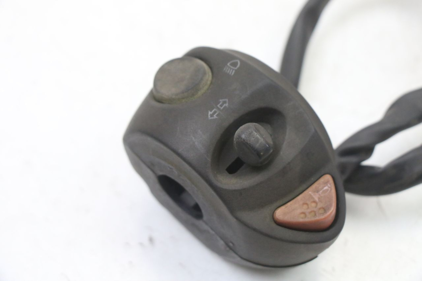 photo de CONMUTADOR IZQUIERDA PEUGEOT SATELIS 125 (2013 - 2018) - Detalle de la pieza