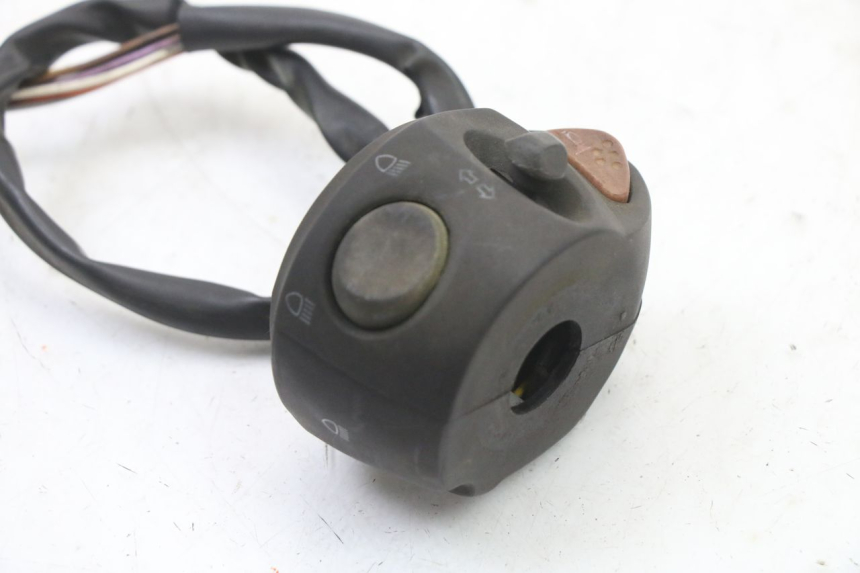 photo de CONMUTADOR IZQUIERDA PEUGEOT SATELIS 125 (2013 - 2018) - Otra perspectiva