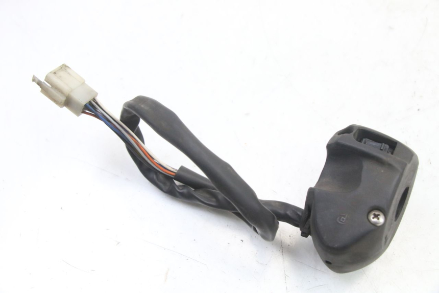 photo de CONMUTADOR IZQUIERDA PEUGEOT SATELIS 125 (2013 - 2018) - Primer plano técnico