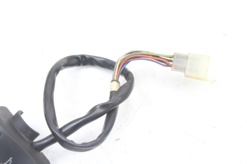 photo de CONMUTADOR IZQUIERDA PEUGEOT TREKKER TKR 50 (2005 - 2014) - Detalles de los puntos de fijación