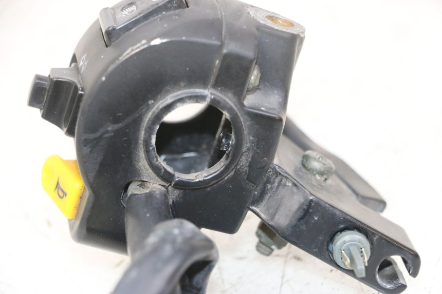 photo de CONMUTADOR IZQUIERDA PEUGEOT VIVACITY 125 (2010 - 2017) - Estado de la superficie y material