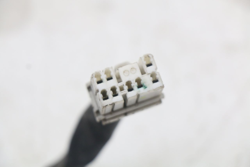 photo de CONMUTADOR IZQUIERDA PIAGGIO BEVERLY 125 (1998 - 2005) - Estado de la superficie y material