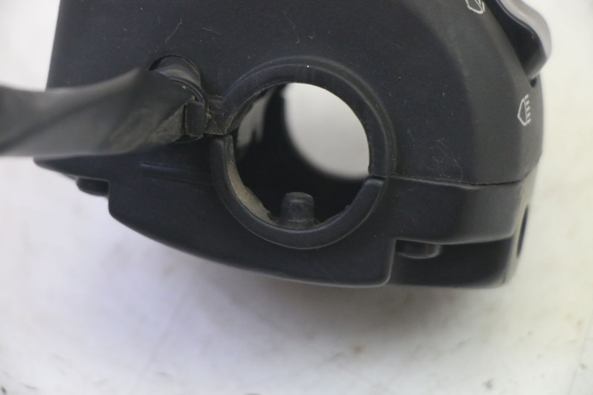 photo de CONMUTADOR IZQUIERDA LIGIER PULSE 3 1 (2014 - 2020) - Detalles de los puntos de fijación