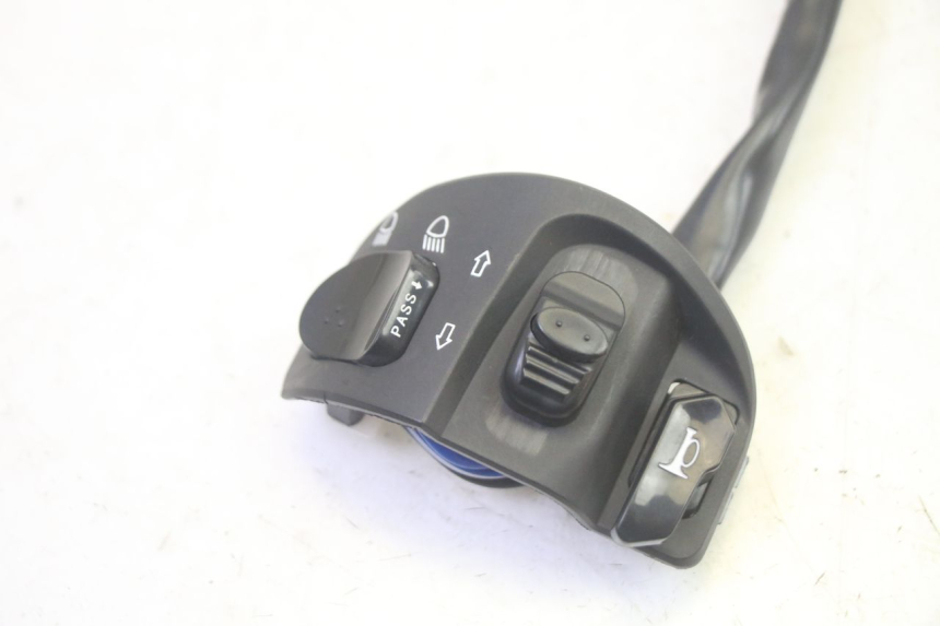 photo de CONMUTADOR IZQUIERDA EFUN PUSA 1 - Zoom estado de uso