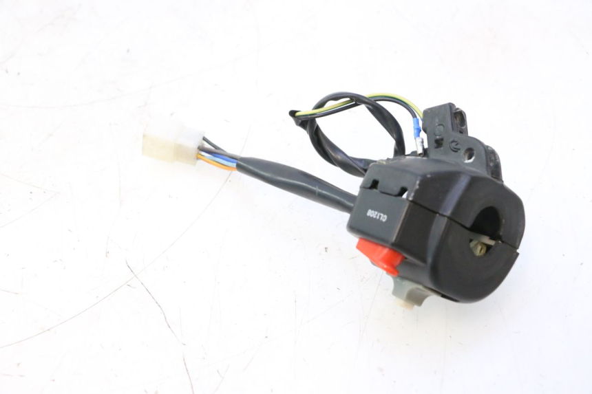 photo de CONMUTADOR IZQUIERDA VASTRO R-ONE 4T 50 (2014 - 2022) - Detalle de la pieza