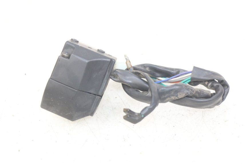 photo de INTERRUPTOR DE LUCES IZQUIERDO YAMASAKI RAPTOR 50 (2013 - 2018) - Zoom estado de uso