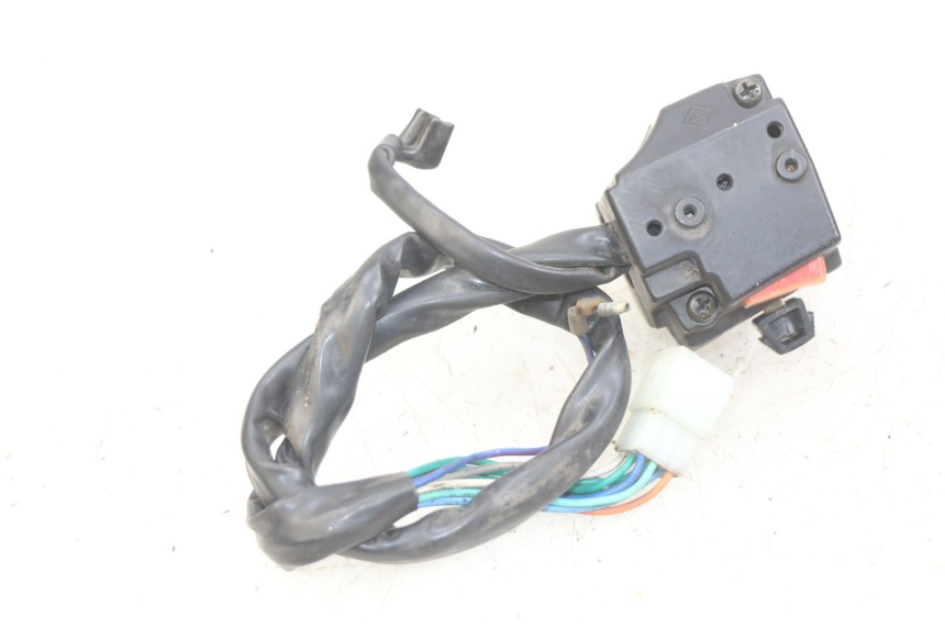 photo de INTERRUPTOR DE LUCES IZQUIERDO YAMASAKI RAPTOR 50 (2013 - 2018) - Otra perspectiva