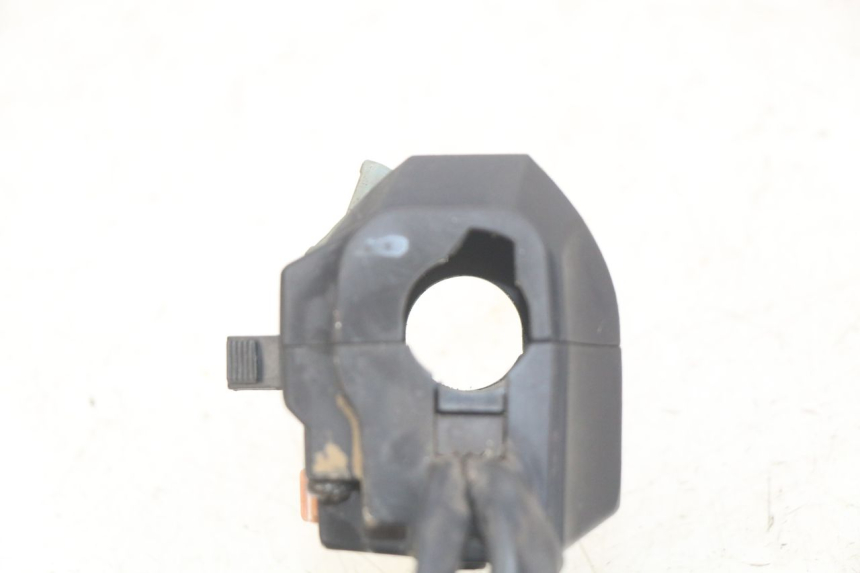 photo de INTERRUPTOR DE LUCES IZQUIERDO YAMASAKI ROADSTER 50 (2013 - 2018) - Detalle de la pieza