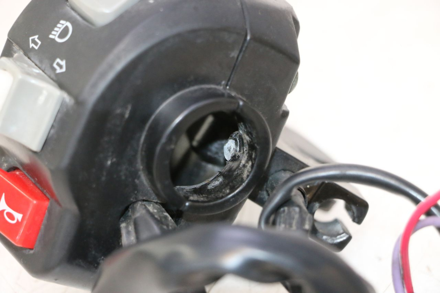 photo de CONMUTADOR IZQUIERDA TNT MOTOR ROMA 10' 2T 50 (2011 - 2018) - Detalle de la pieza