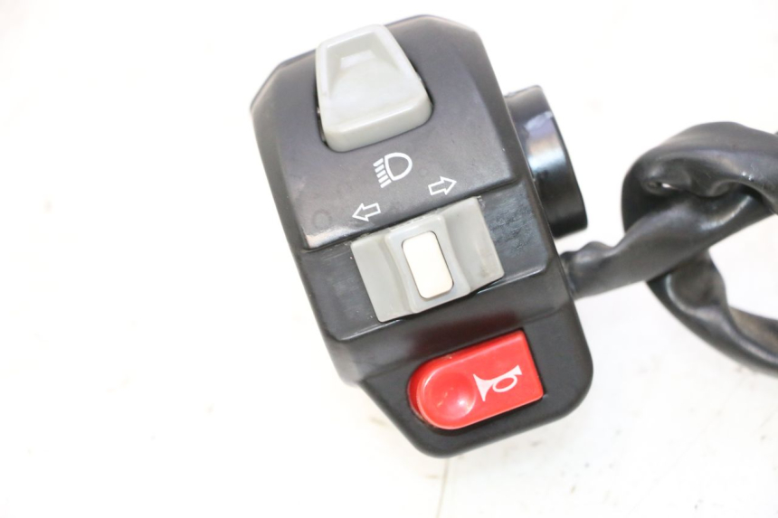 photo de CONMUTADOR IZQUIERDA TNT MOTOR ROMA 12' 2T 50 (2007 - 2018) - Marcados y referencias originales