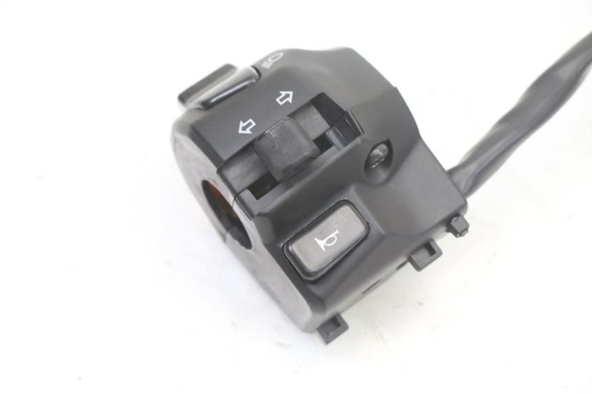 photo de CONMUTADOR IZQUIERDA ROYAL ENFIELD HYMALAYAN 410 (2016 - 2023) - Detalle de la pieza